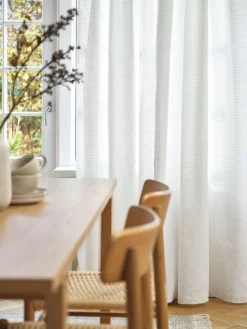 ELVALANDETCortina ELVALANDET 1x140x245 blanco