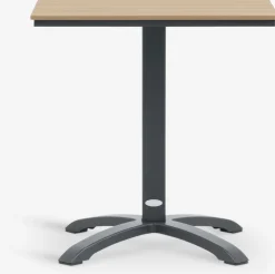 HOBRO + AIDTMesa HOBRO L70 + 2 sillas AIDT natural