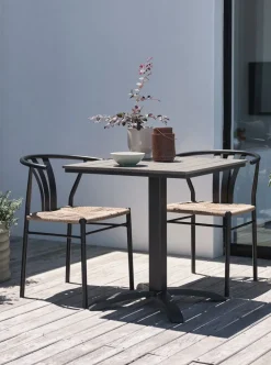 HOBRO + TAGMARKMesa HOBRO L70 gris + 2 sillas TAGMARK negro