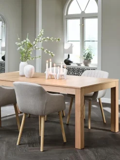 KORSKRO + ADSLEVMesa KORSKRO L200/326 roble natural + 4 sillas ADSLEV beis