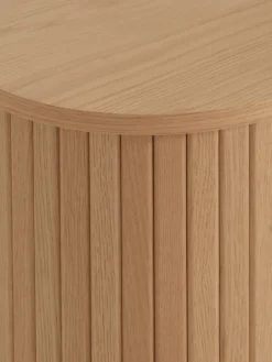 LYNGVIGMesita de noche LYNGVIG 2 puertas persiana roble natural