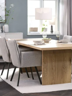 MUNKEBY + GJESINGMesa MUNKEBY L220 roble cálido + 4 GJESING beis/negro