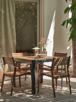 SIRDALMesa de jardín SIRDAL A91xL91 madera dura