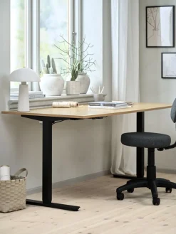 SVANEKEEscritorio elevable SVANEKE 80x160 color roble natural/negro
