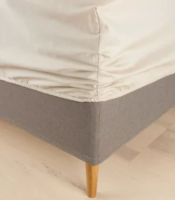 TINEGOLDSábana bajera ajustable de satén TINE 90x200x35 beis