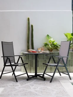 TIPMOSE + MELLBYMesa TIPMOSE L70 gris + 2 sillas MELLBY negro