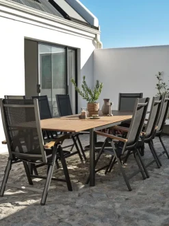 ULBJERG + SIRDALMesa ULBJERG L214/297 madera dura + 4 sillas SIRDAL gris